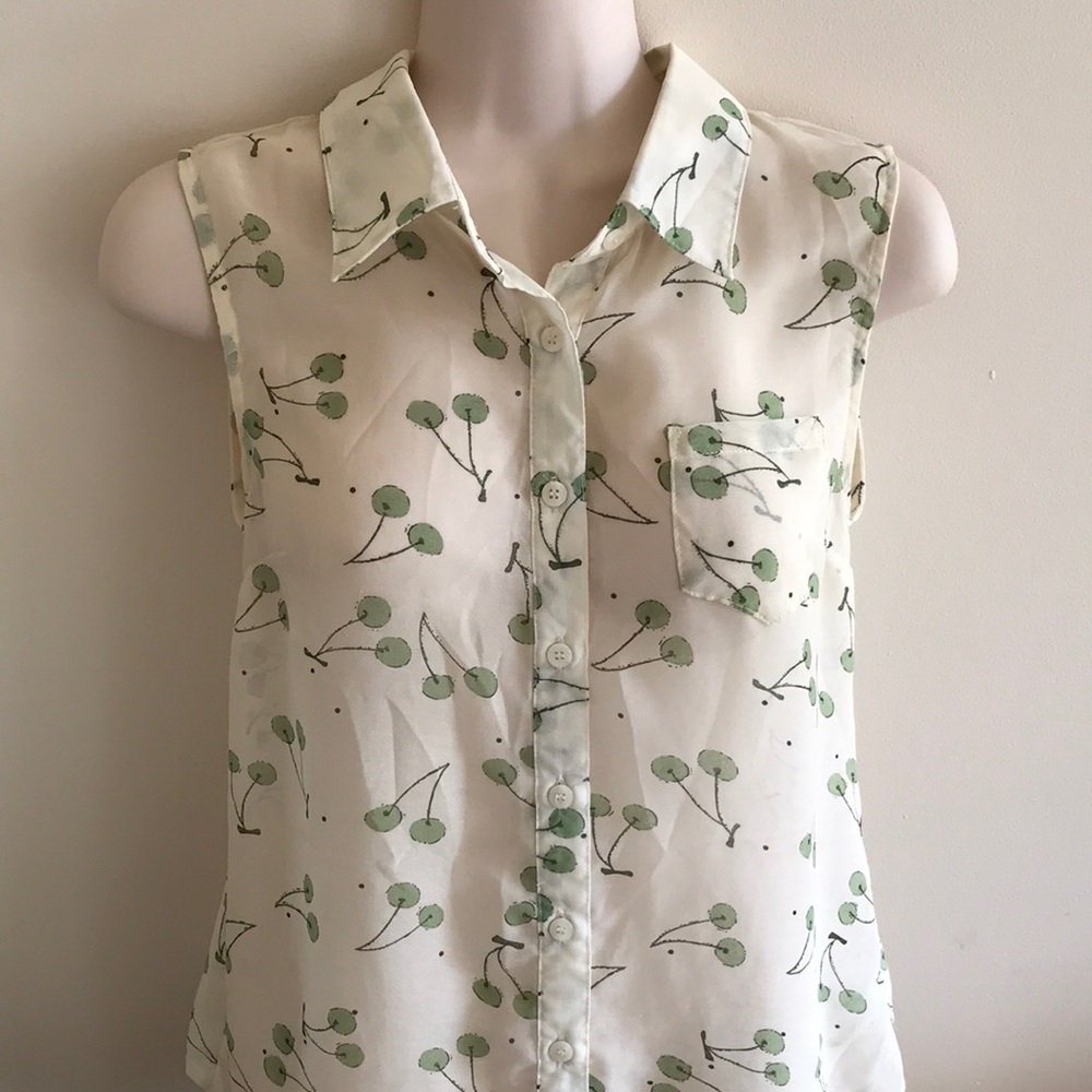 THML cherry sleeveless button up top tank XS